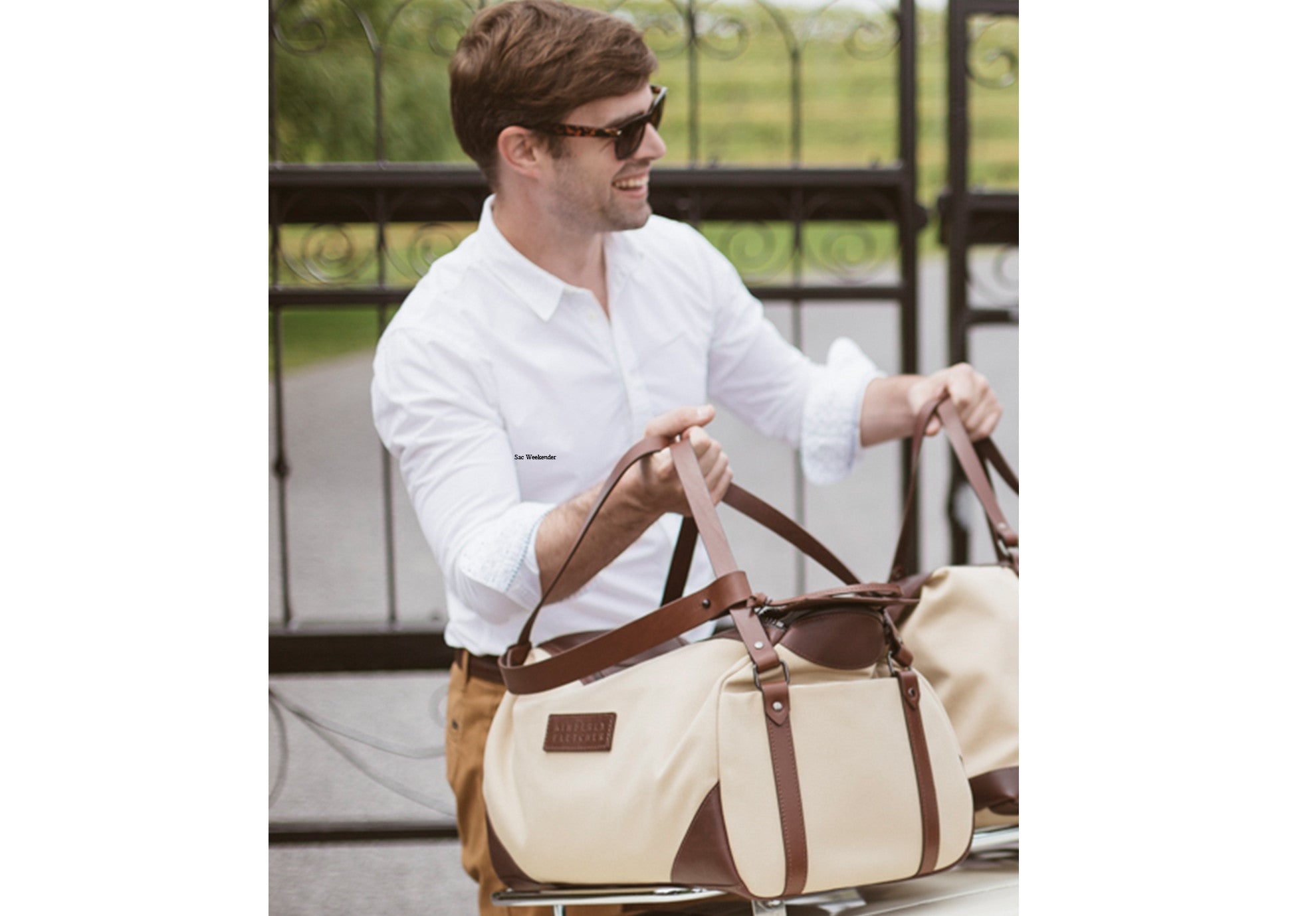 luxury canadian leather and canvas travel bag handmade in Mtl Canada qc